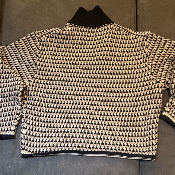 JCREW Size M Jacquard Sweater Jacket in Black Sandstone Antique - Picture 6 of 6